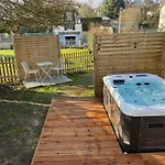 Avec Jacuzzi - Acces Piscine Partagee Apartamento