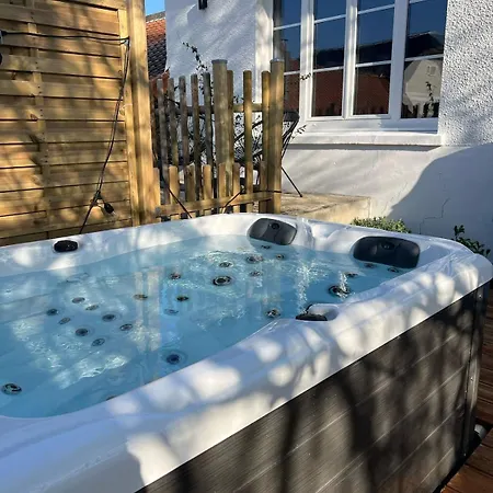 Avec Jacuzzi - Acces Piscine Partagee *