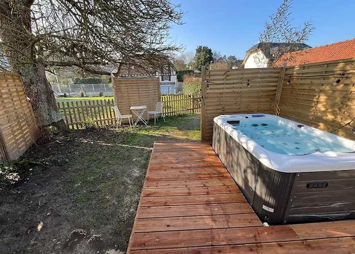 Apartment Avec Jacuzzi - Acces Piscine Partagee