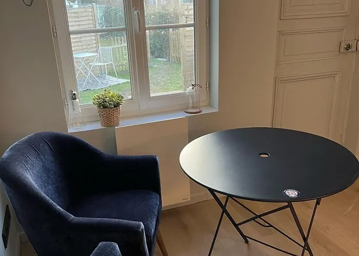 Apartment Avec Jacuzzi - Acces Piscine Partagee